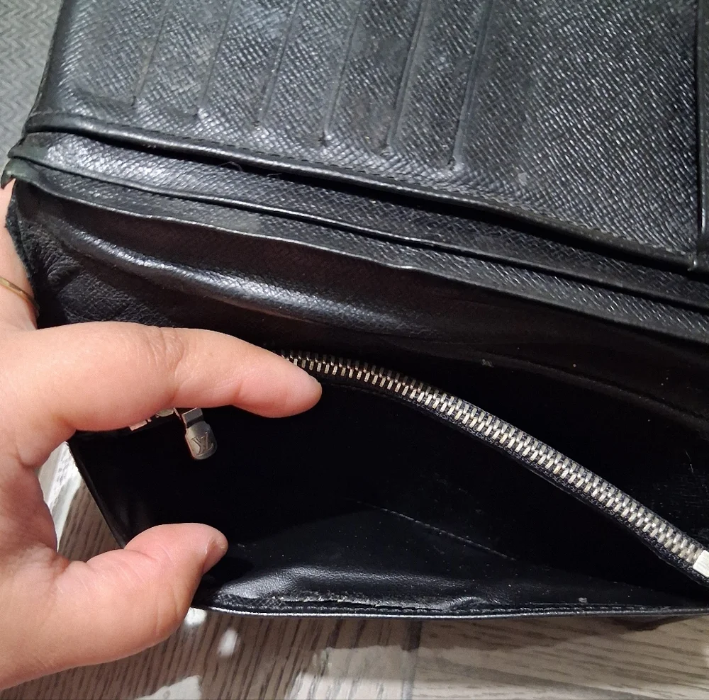 Louis Vuitton Damier Graphite Long Wallet in Black/Gray